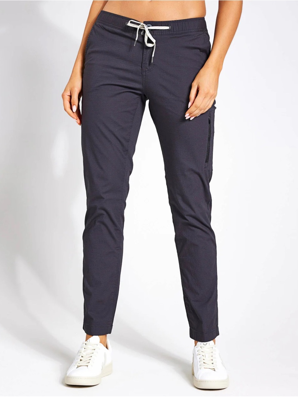 Vuori Women’s Ripstop Pants in charcoal gray size XL hiking activewear